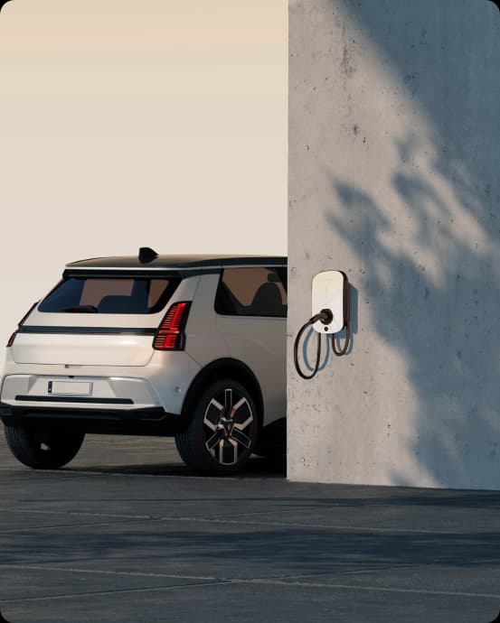 Elektrische auto aan een Sigenergy-laadpaal naast de thuisbatterij