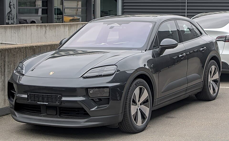 Foto van een Macan Electric